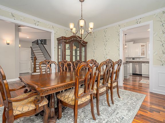 5th image of 25517 W Prairiewood Ln