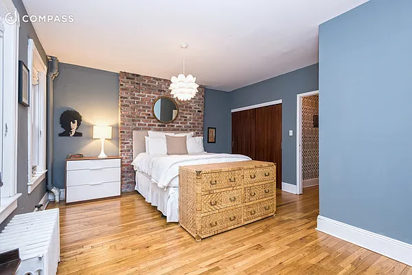 Sold by Compass | media 14