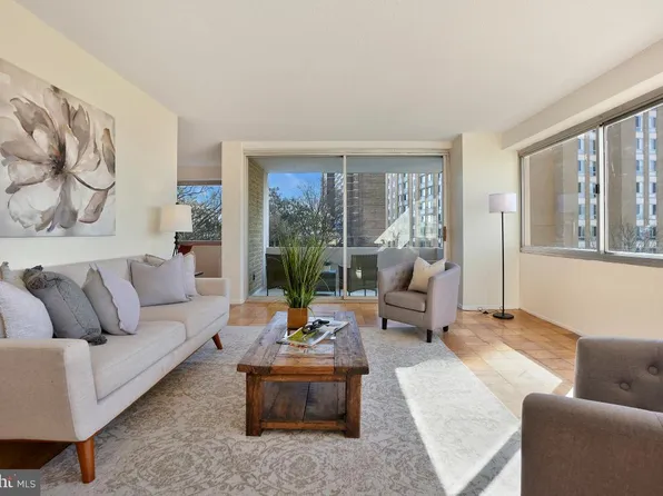 5500 Friendship Blvd APT 1109N, Chevy Chase, MD 20815