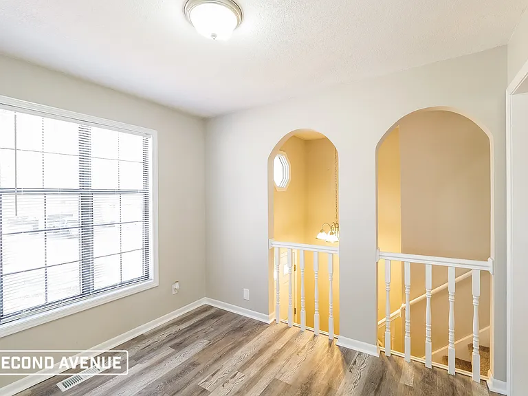 117 Monroe Ave — Photo 9