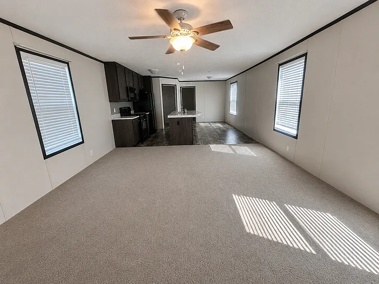 381 Laird St — Photo 3