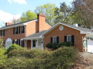 244 Stonebridge Dr, Blue Ridge, VA 24064