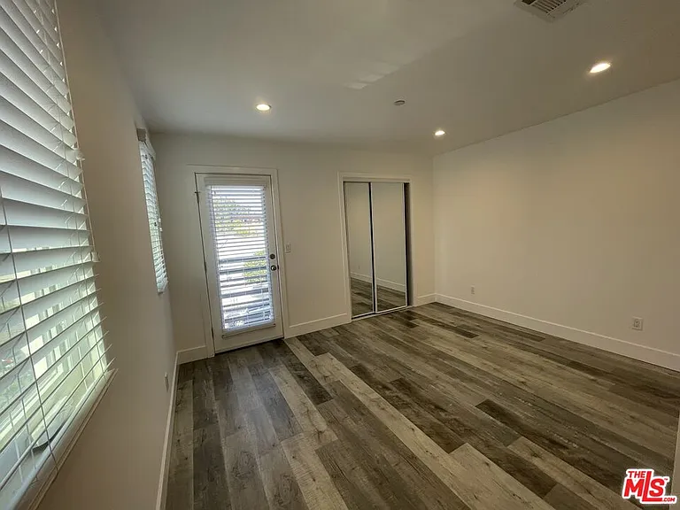 6226 Lexington Ave — Photo 6