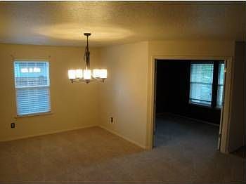 4th image of 4448 Heritage Woods Way