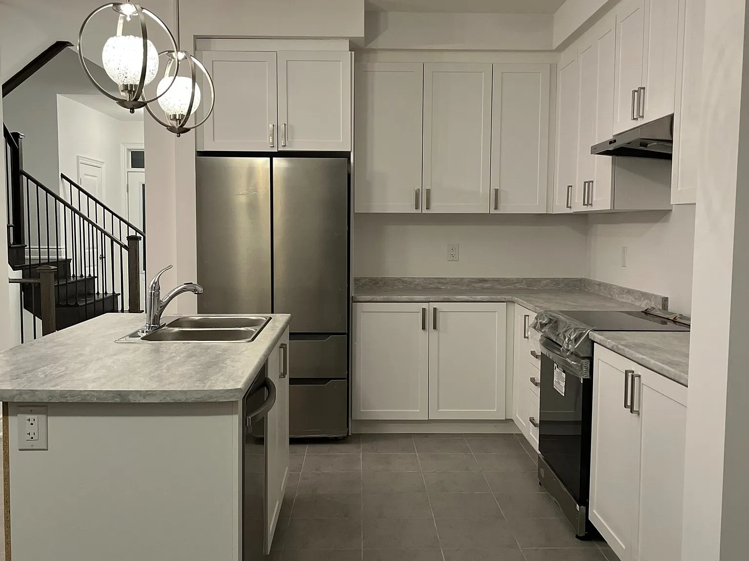 3 bed, $2,550 — Photo 3