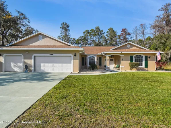 11179 Woodland Waters Blvd, Weeki Wachee, FL 34613