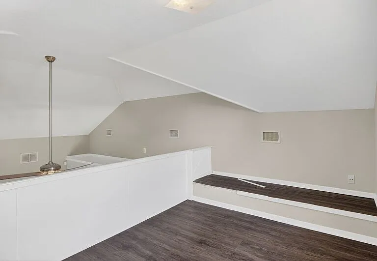 609 Trout St — Photo 29