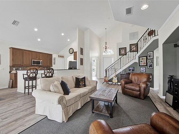 5th image of 20141 ROOKERY DR