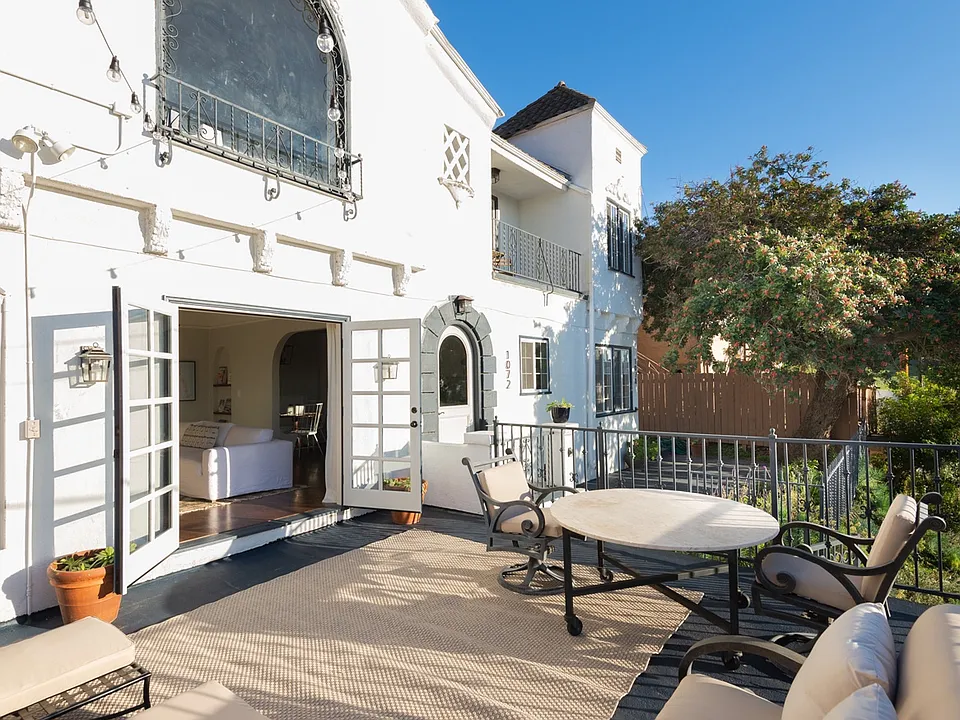 1070 N Rowan Ave #2