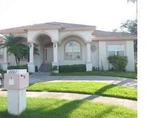 2201 Pasadena Pl S, Gulfport, FL 33707