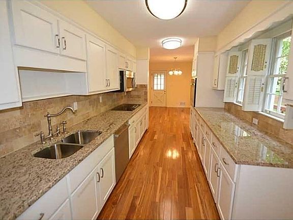 Galley kitchen gramite counter tops