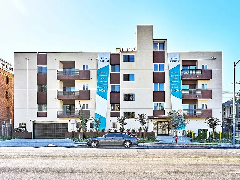 1167 S Hoover St #101 — Photo 3