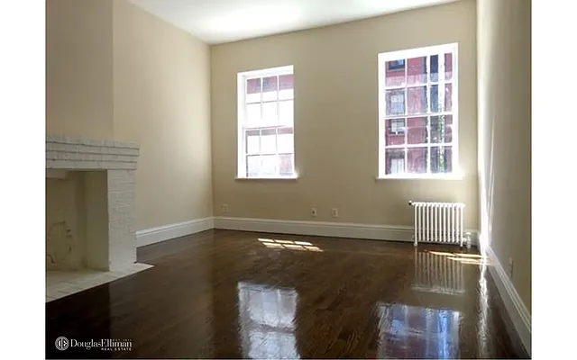 Rented by Douglas Elliman | media 31