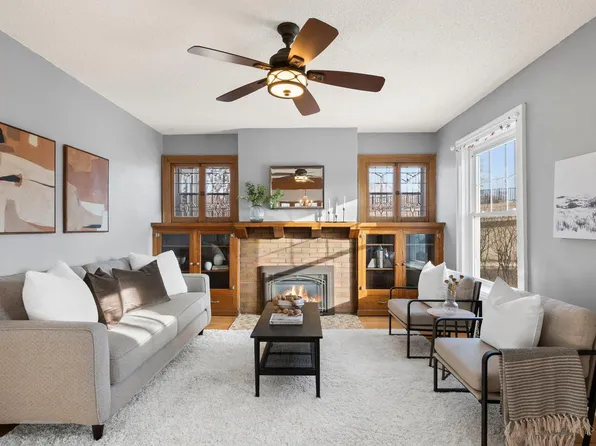 1347 Hague Ave, Saint Paul, MN 55104
