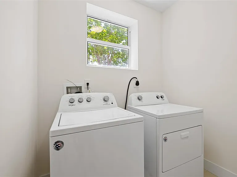 1434 SW 4th Ave #1434 — Photo 26