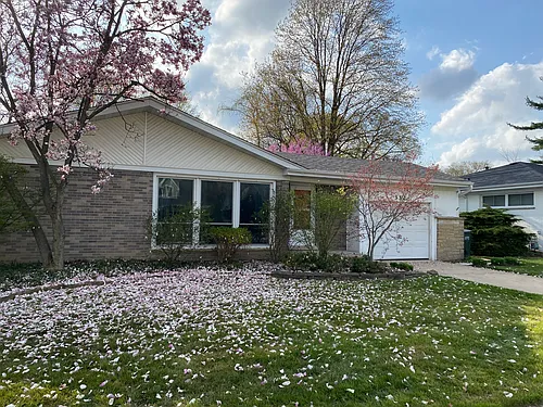 332 Indian Dr Photo 1