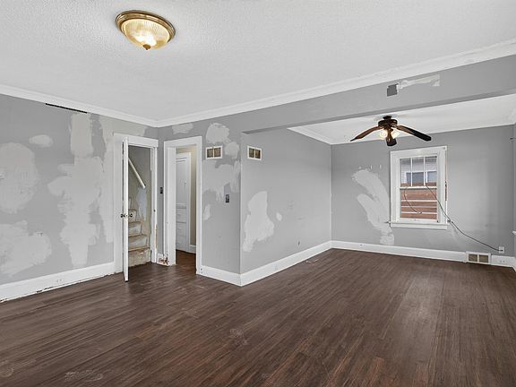 3rd image of 3525 France Ave N