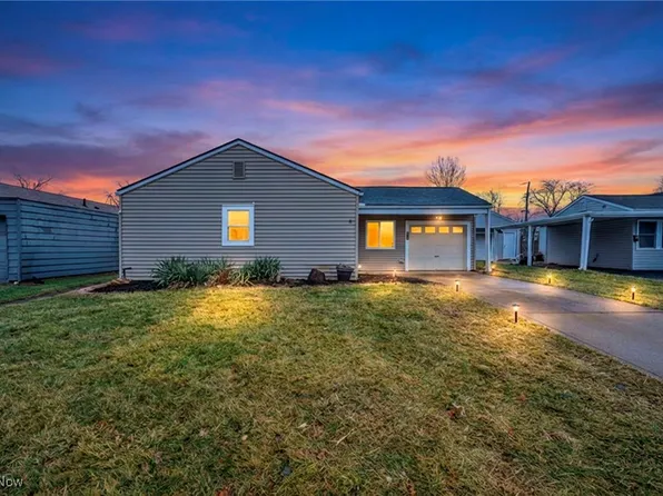 614 Weller Rd, Elyria, OH 44035