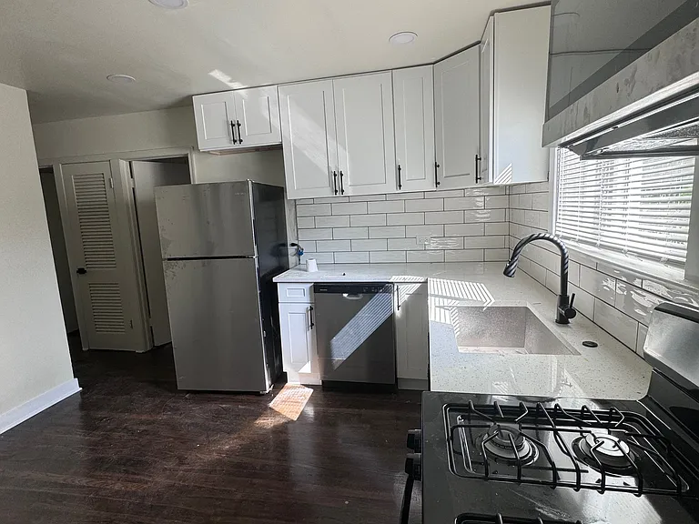 33 E Walnut Ave — Photo 7