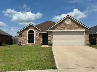 2204 Memphis St, Ennis, TX 75119