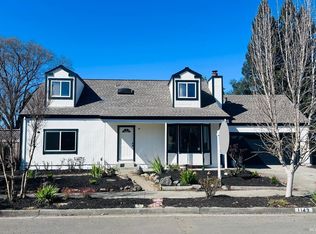 1143 Meridian Cir, Santa Rosa, CA 95401
