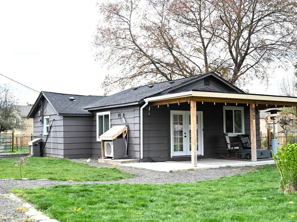 820 E D St, Deer Park, WA 99006