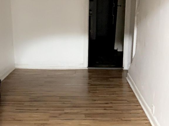 3rd image of 2324 Elm Ave #2324