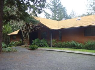 440 Cambridge Dr, Grants Pass, OR 97526