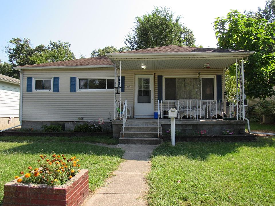 1st image of 2871 Lake St