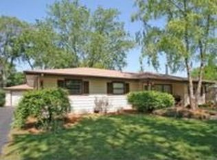 320 Harold St, Crystal Lake, IL 60014