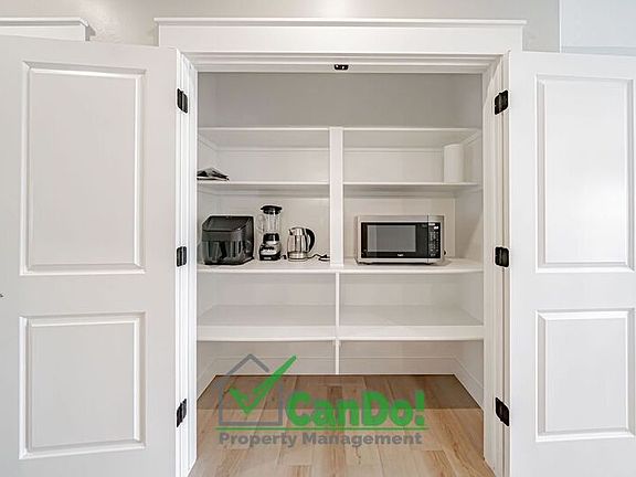 3rd image of 1491 Fremont Ave #1491