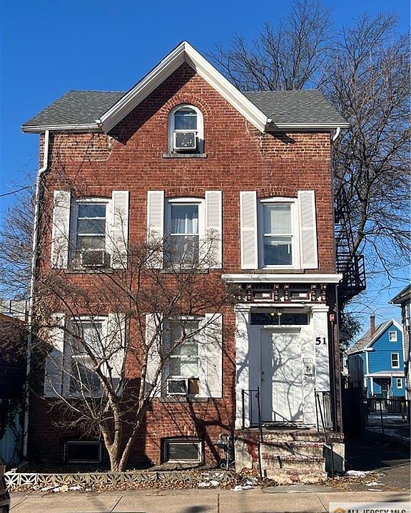 1st image of 51 Mine St