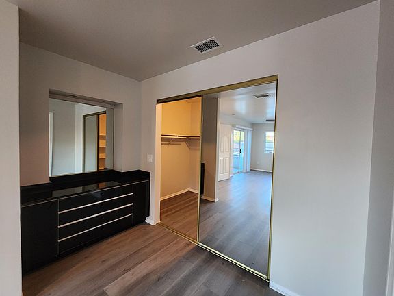 5th image of 7849 Allott Ave