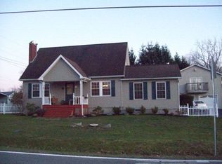 211 Crescent Rd, Beckley, WV 25801