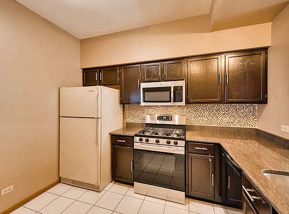 5th image of 291 Hunterdon Ct