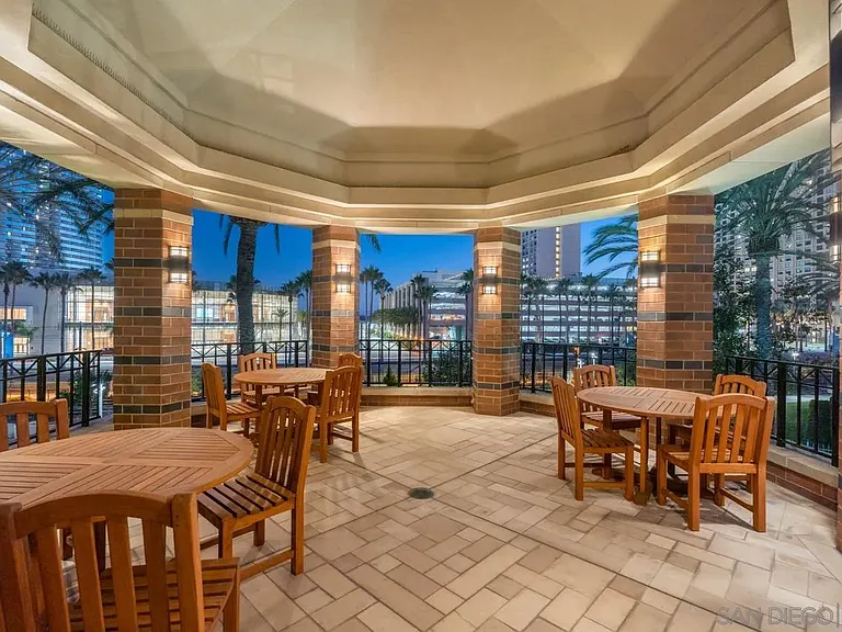 500 W Harbor Dr W #616 — Photo 57