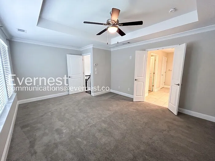 2140 Coventry Dr — Photo 11