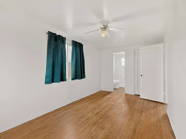 535 Washington St NE #1 — Photo 15