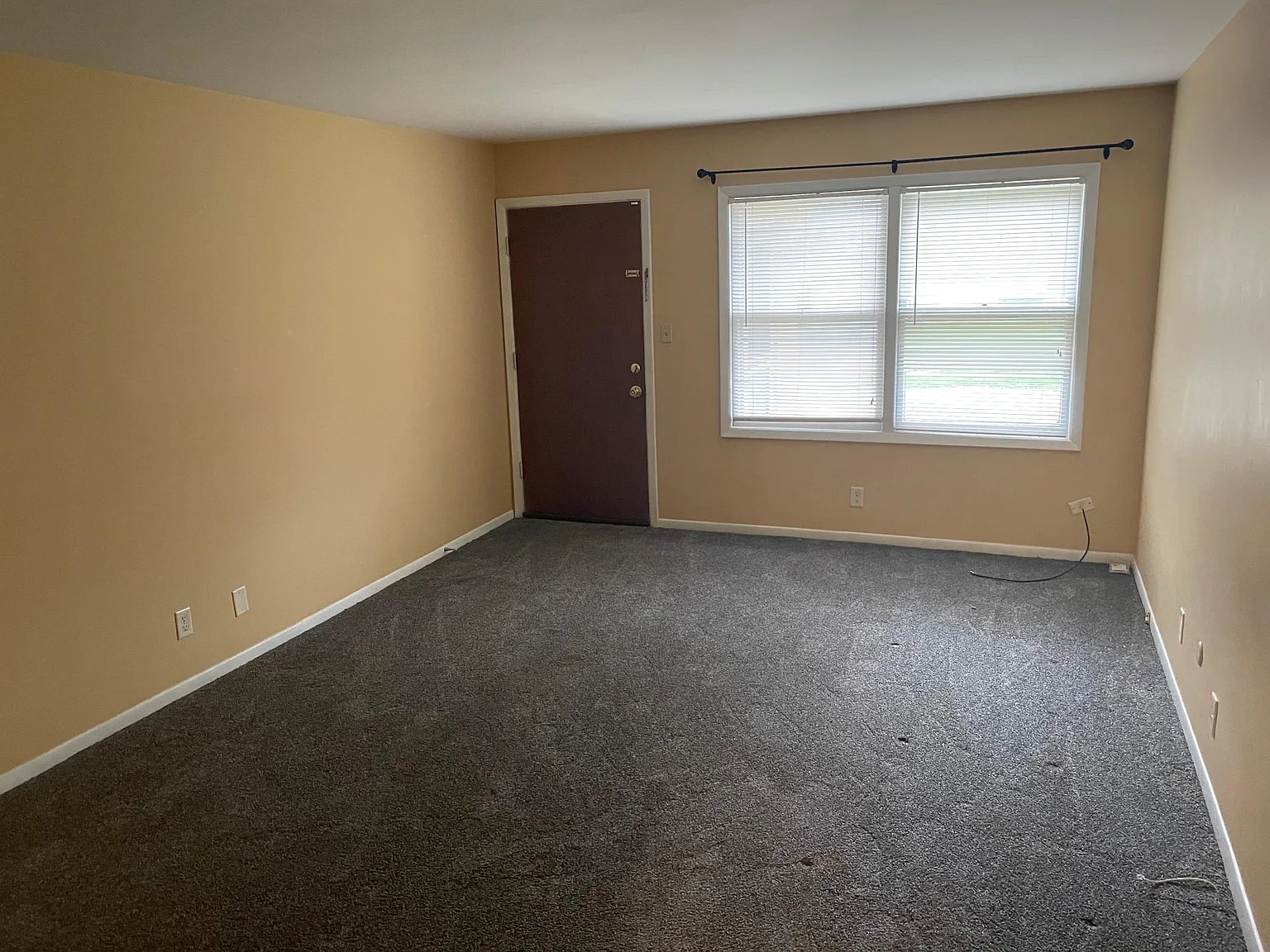 2324 Cherry Hills Dr — Photo 4