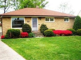 24300 Stephen Ave, Euclid, OH 44123