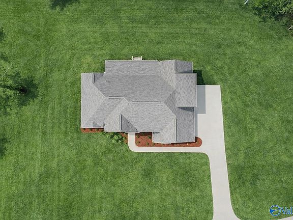 5th image of 273 Goosepond Island Dr