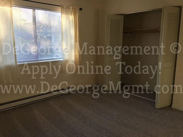 Parkside Apartments — Photo 15