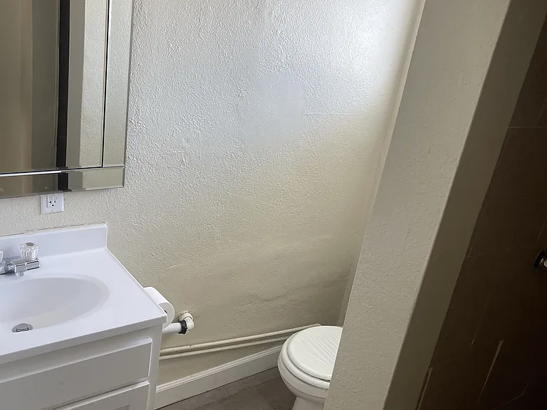 789 S State St #11 — Photo 6