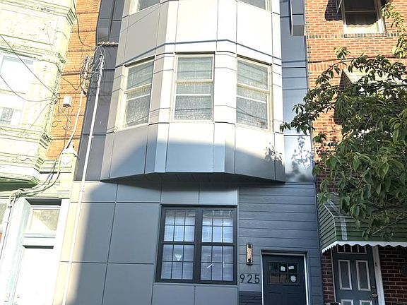 2nd image of 925 S 11th St