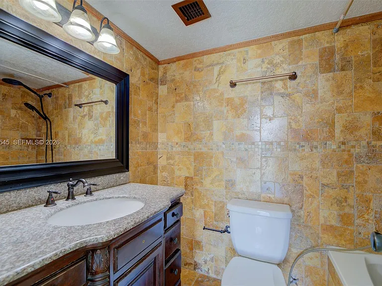 2350 NE 135th St #1503 — Photo 7