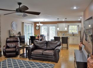 909 36th Ave NW, Hickory, NC 28601