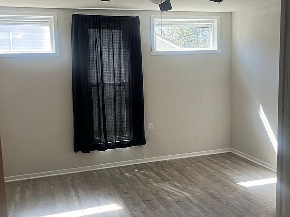 4th image of 2210 Homan Ave
