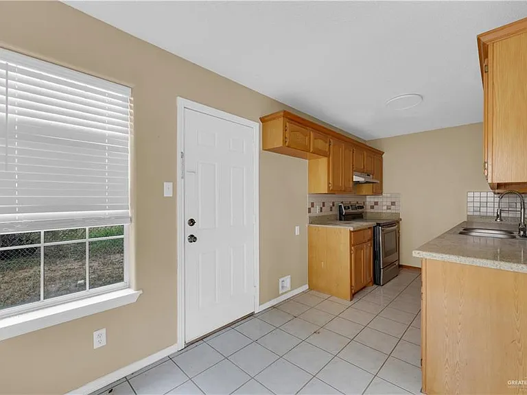 3000 Ashley Pl #1 — Photo 9