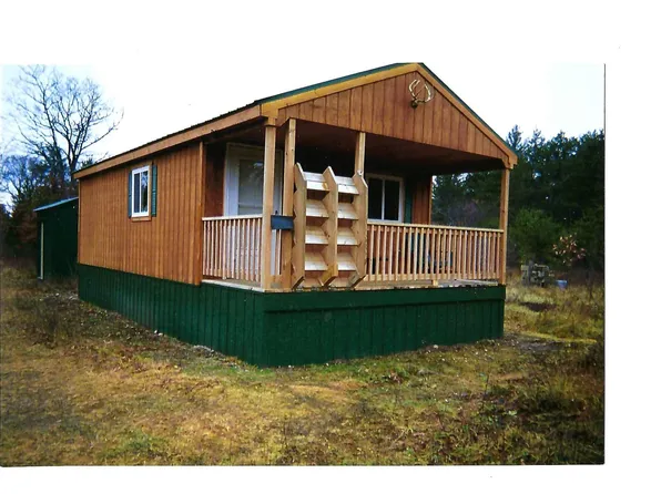 Kizy Ln, Atlanta, MI 49709