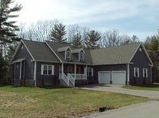 221 Boarstall Ln, Daniels, WV 25832